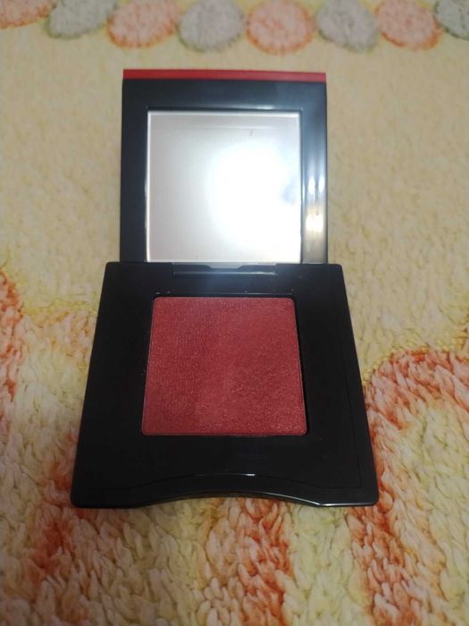 Тени Shiseido Pop Eyeshadow Powder Gel