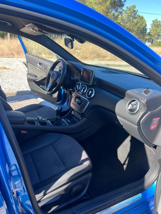 Mercedes Benz A180