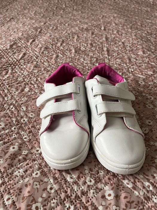 Sportowe buciki sinsay