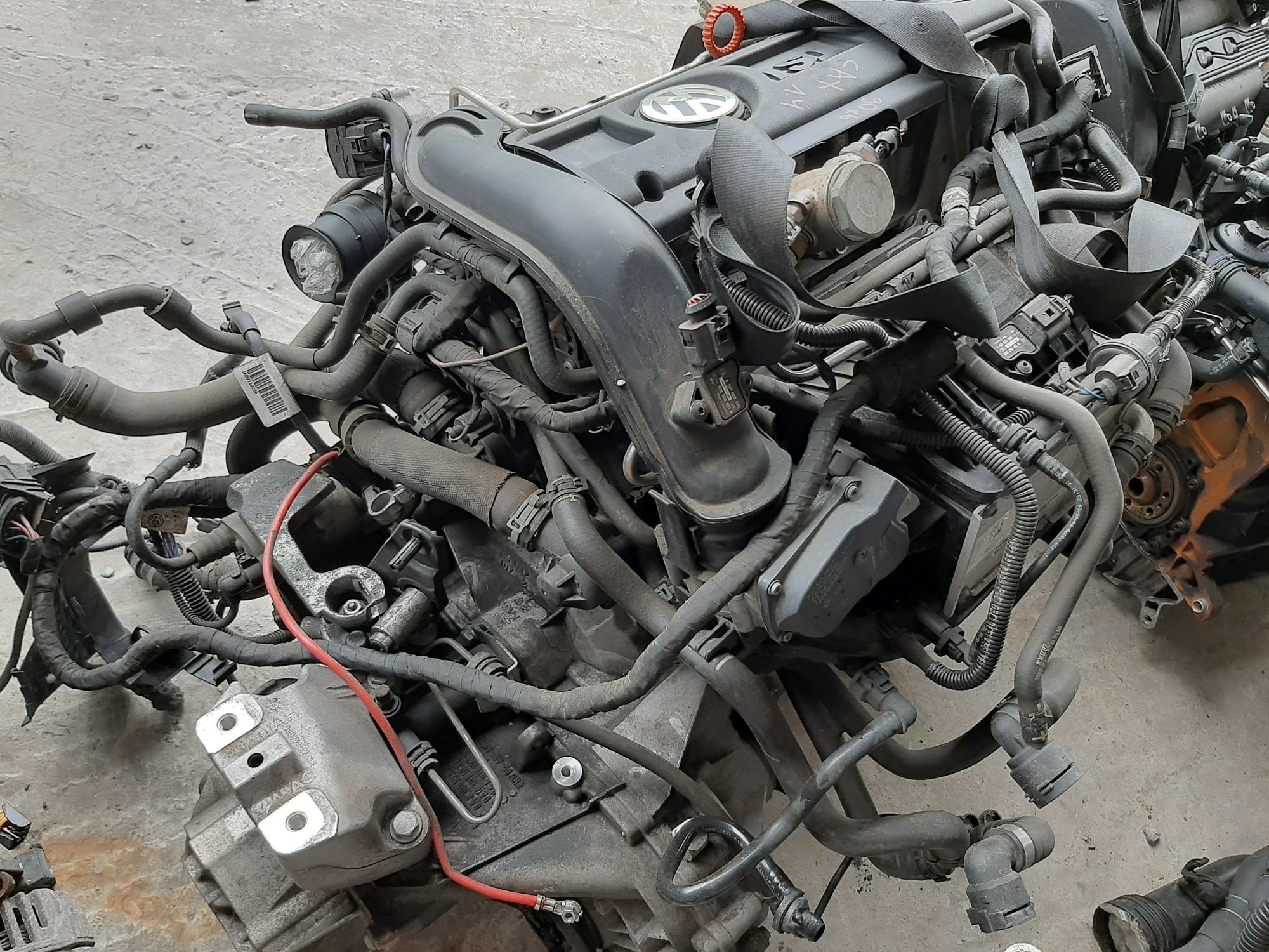 Мотор двигун 1.4 tsi 90 кв cax бензин 6ст кпп Skoda a5 vw B6 b7 Tauran