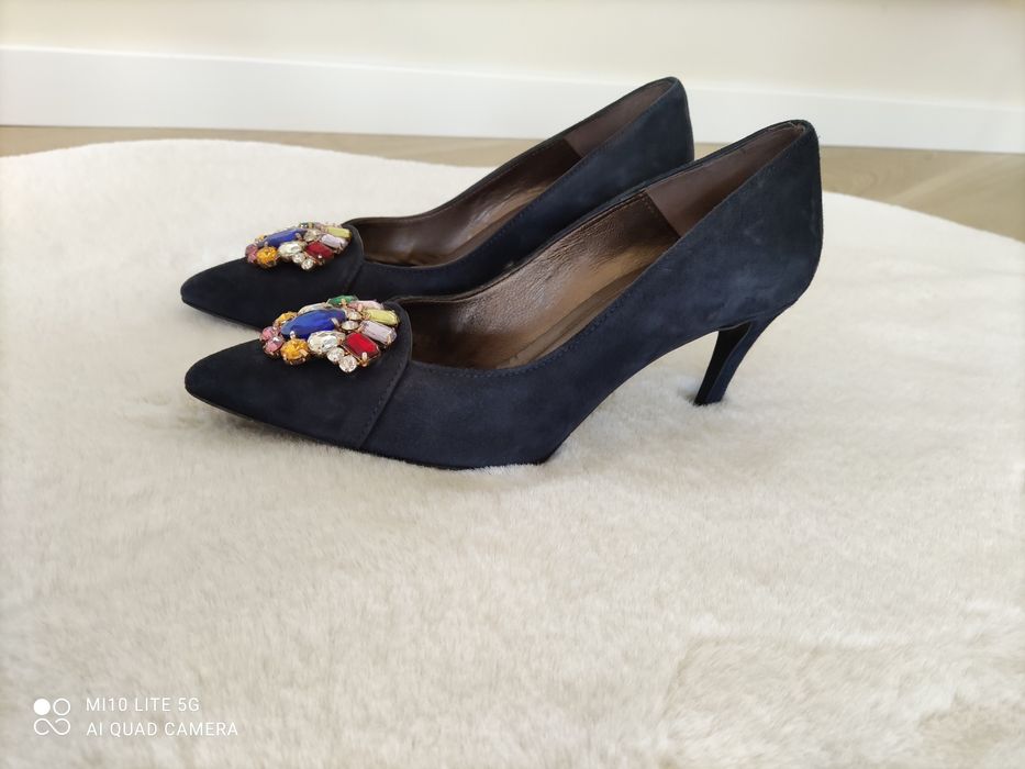 Sapatos de salto alto