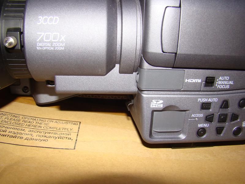 HD відеокамера Panasonic AG-HMC74ER Б\В знімала небагато але давно