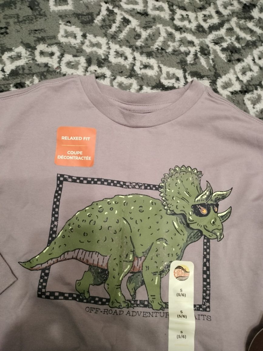 Bluzka dla dziecka unisex, motyw dinozaura. Okazja