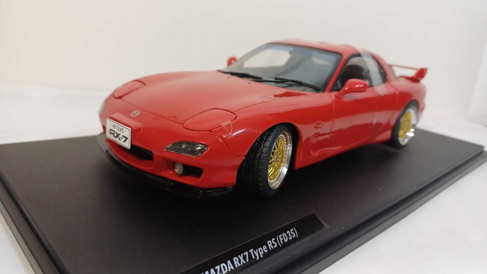 1/18 Mazda RX7 Type RS (FD35) - Solido