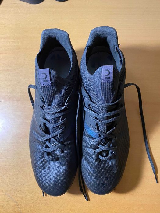 Chuteiras Kipsta (46) VIRALTO III 3D AIRMESH MG/AG INTENSE como novas!