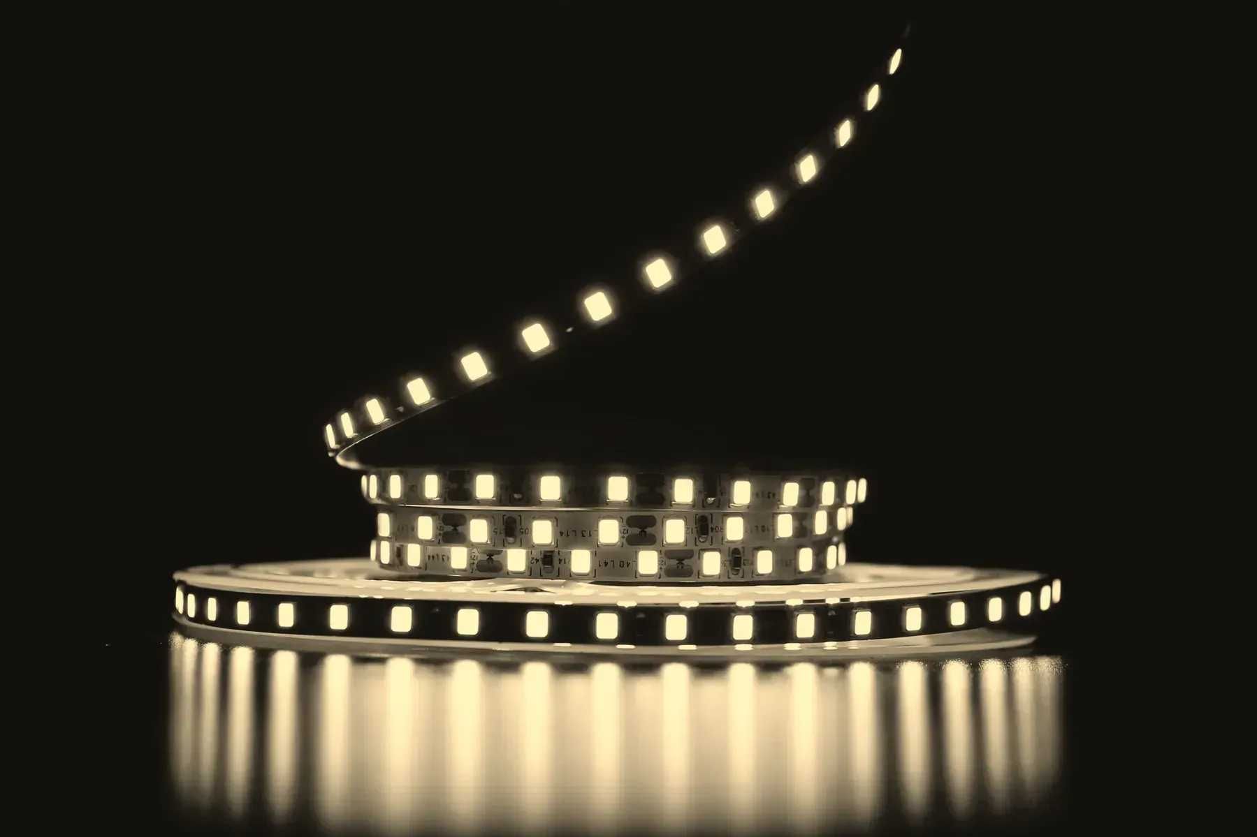 Світлодіодна LED стрічка 12v 5мм, 4мм