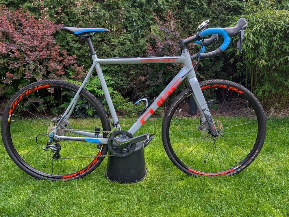 Rower Cube Cross Race jak nowy