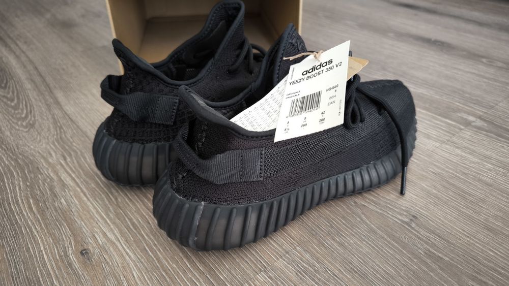 Yeezy Boost 350 V2 ONYX