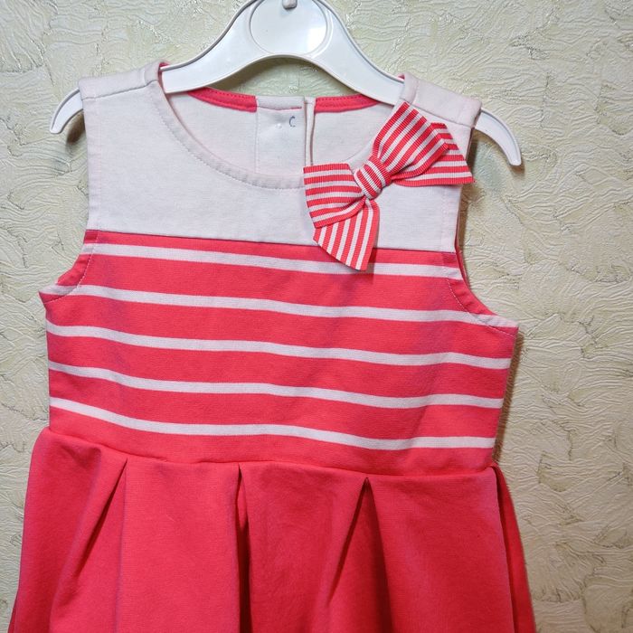 Красива сукня з бантиком (18-24 міс)