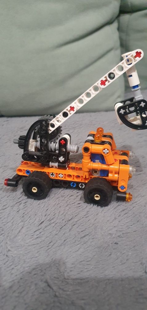 Lego technic 42088 ciężarówka