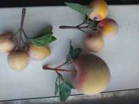 Персики искусственные