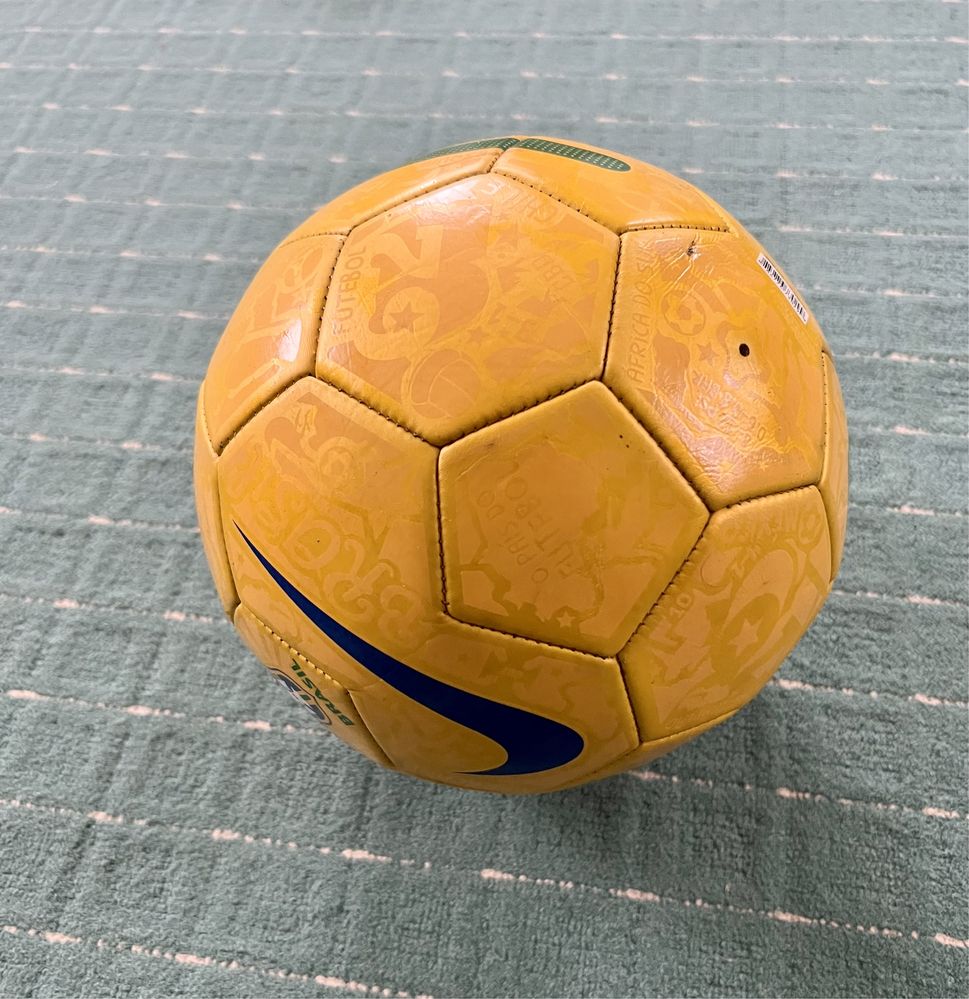 Коллекционный мяч Nike Brasil ЧМ ЕВРО ФУТБОЛ Бразилия Найк футбольный