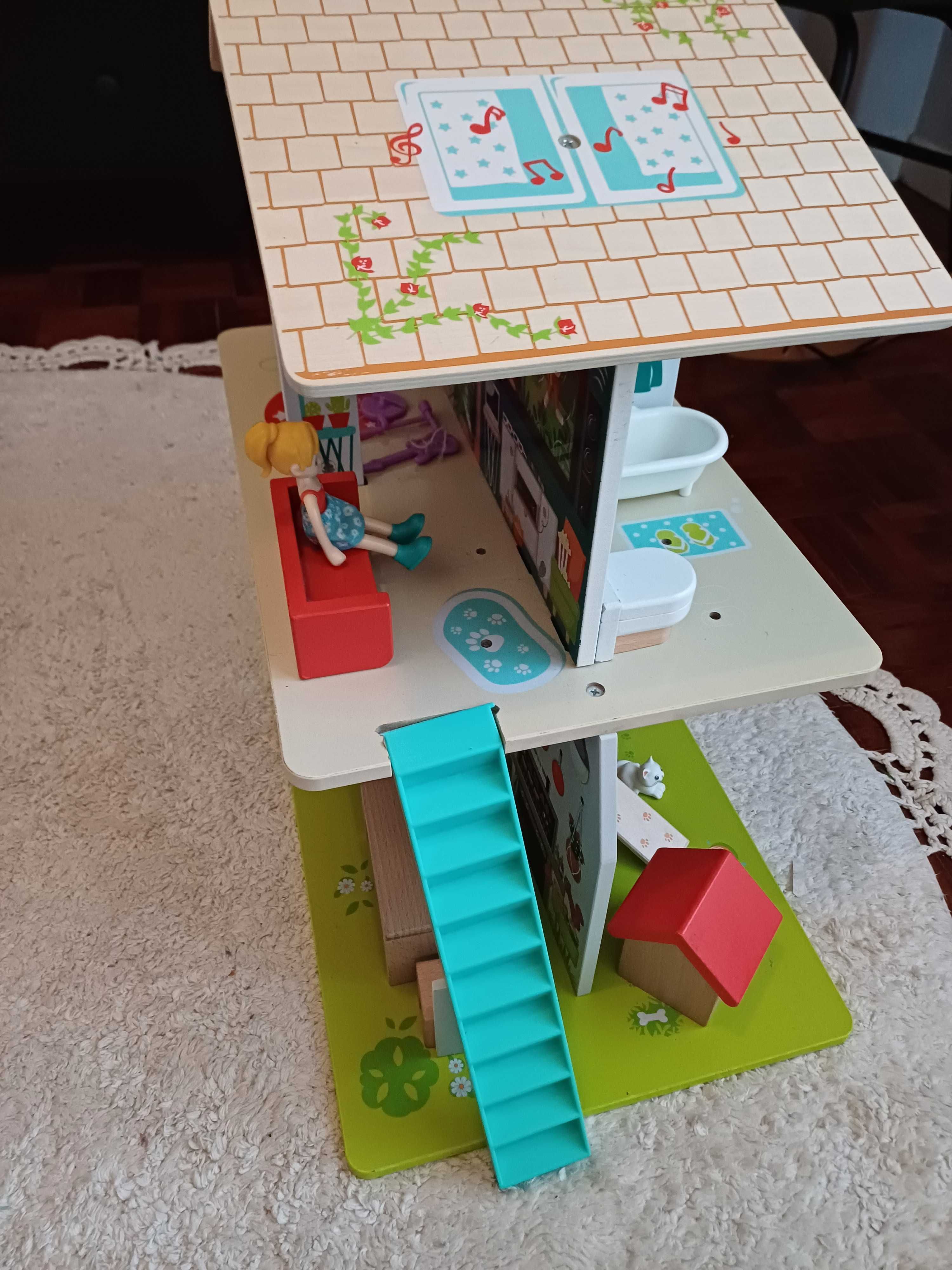 Casa de bonecas Rock & Slide Hape