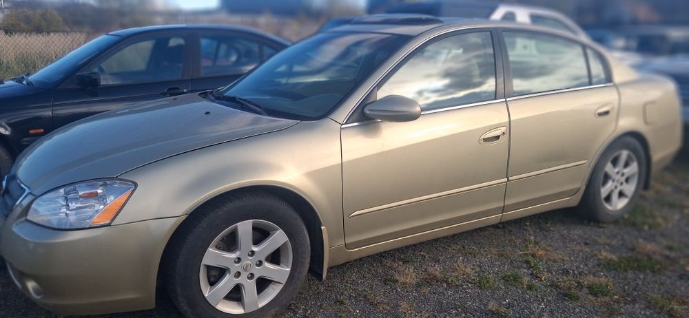 Nissan altima 2.5 automat 178KM