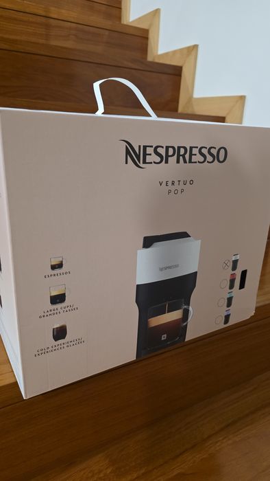 Máquina café Nespresso Nova