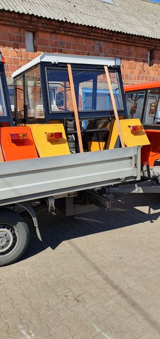 Kabina C360 Kabina ciągnikowa C-360 C330 MF255