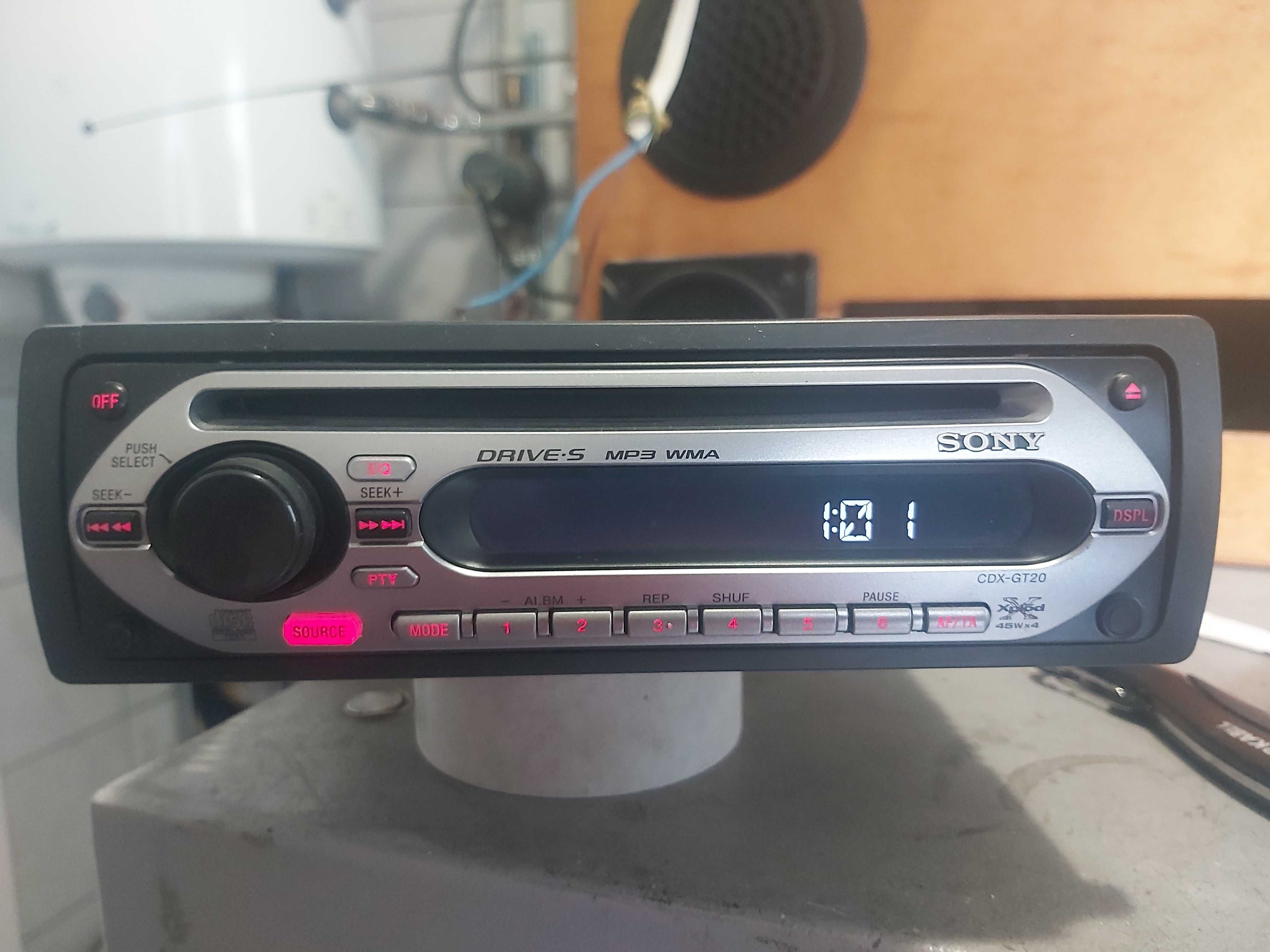 Radio sony CDX-GT20