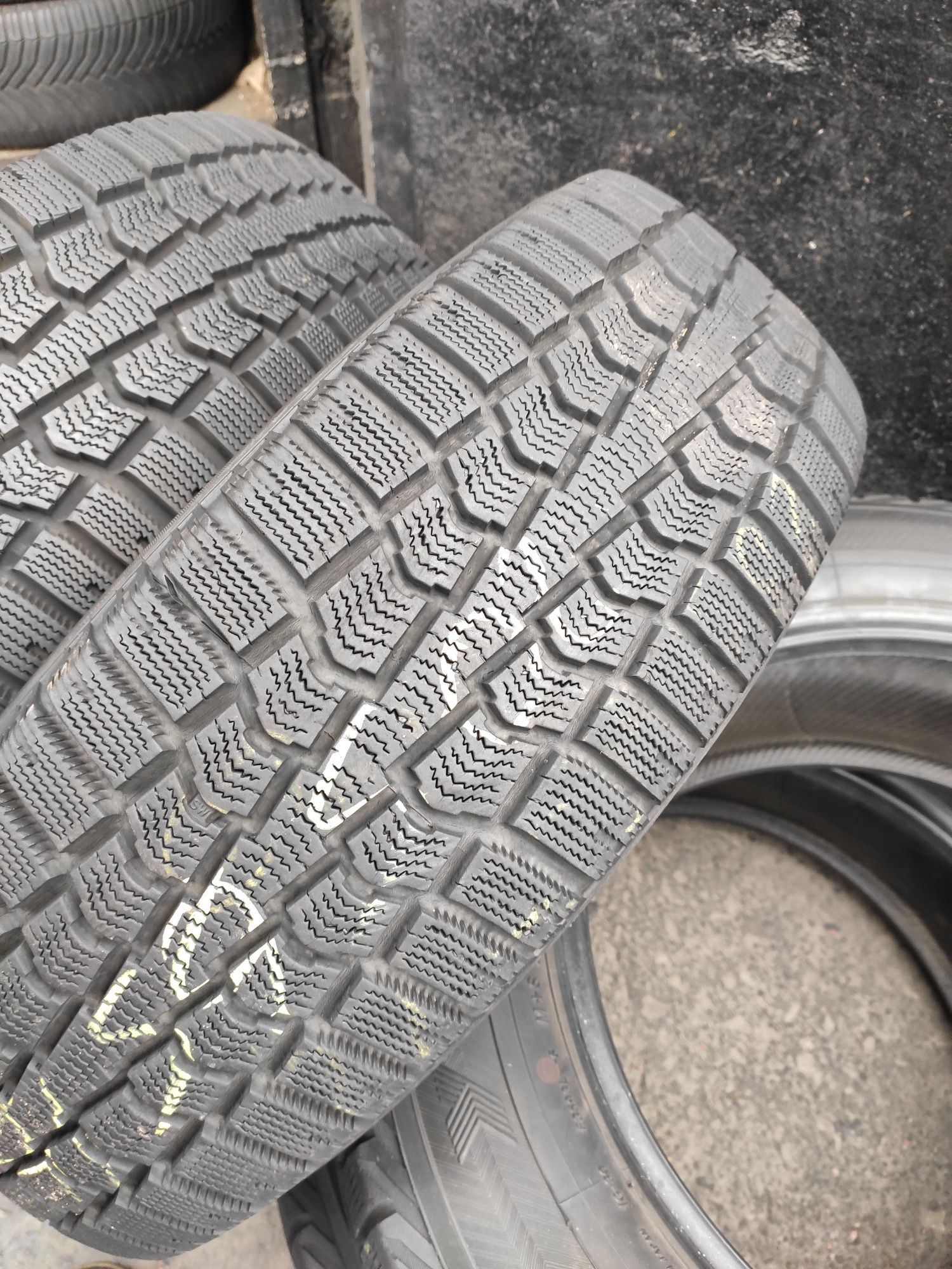 Зимняя резина 205.65.16 Pirelli IceControl.20г.7мм.