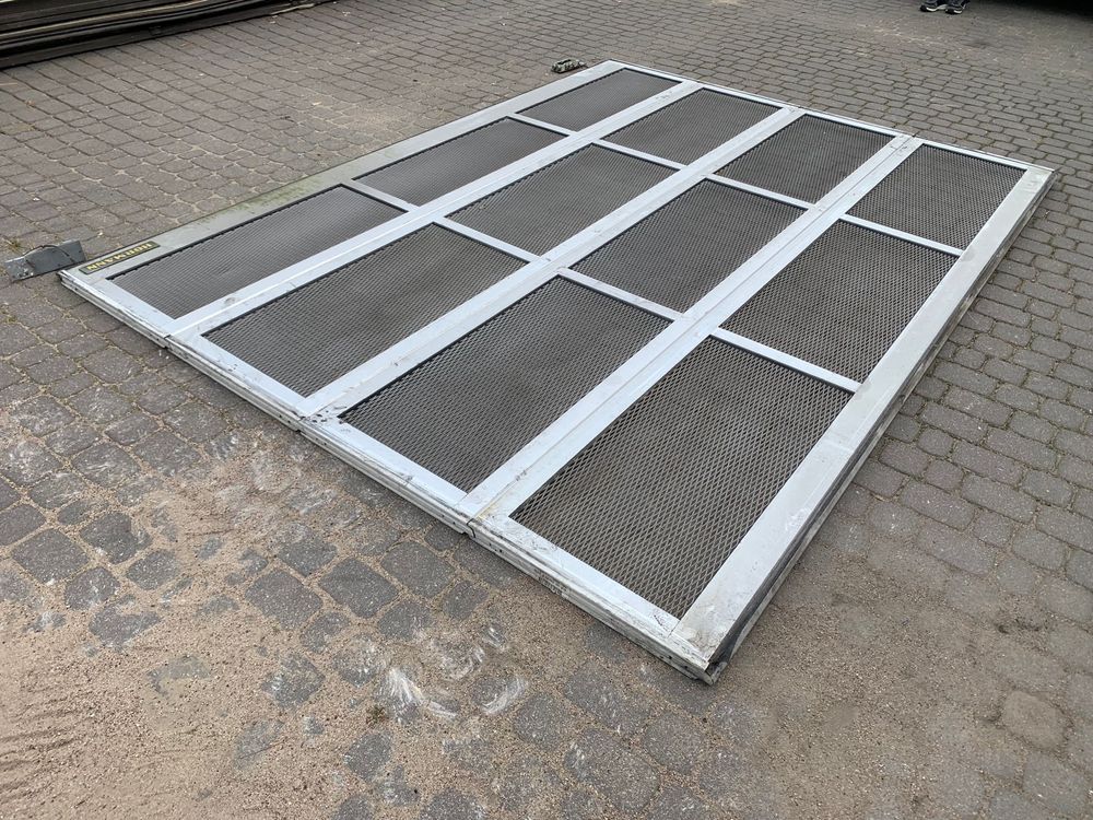 Brama 3.26x2.35 segmentowa Hormann elektryczna ażurowa