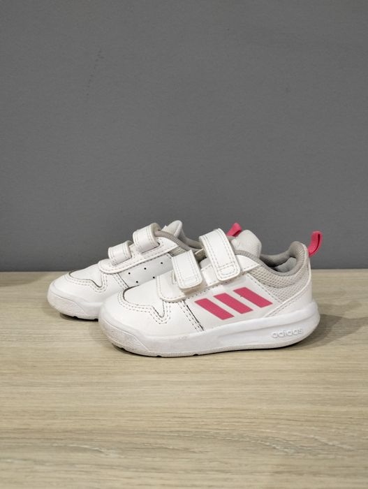 Buciki, adidasy rozmiar 21