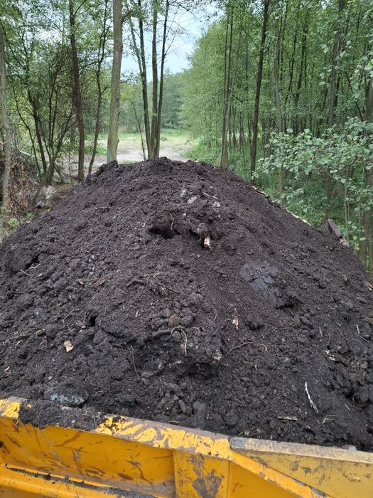 Torf czarnoziem ziemia ogrodowa