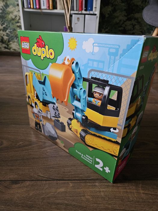 Конструктор LEGO DUPLO Town Вантажівка та гусеничний екскаватор