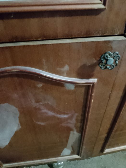 Меблі для кухні в хорошому стані