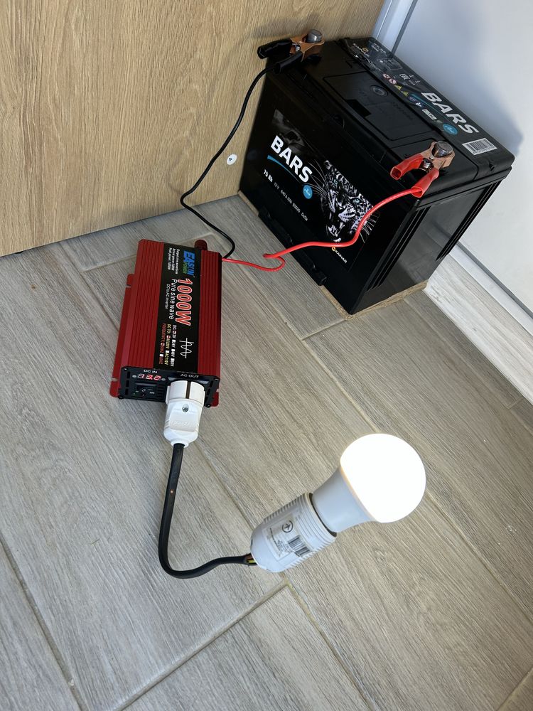 Продам Інвертор 1000W, 12V\220V