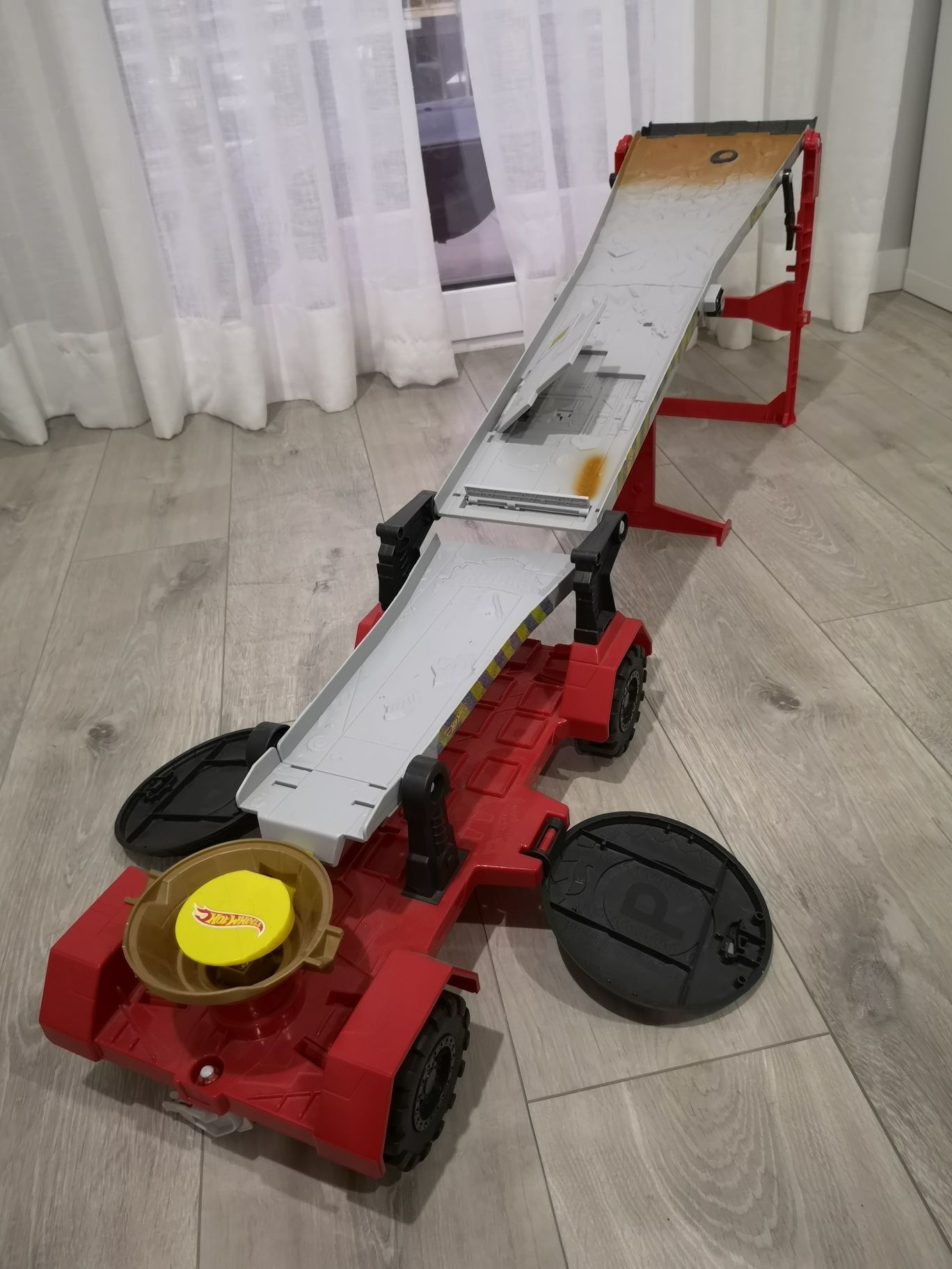 Rampa hot wheels monster trucks