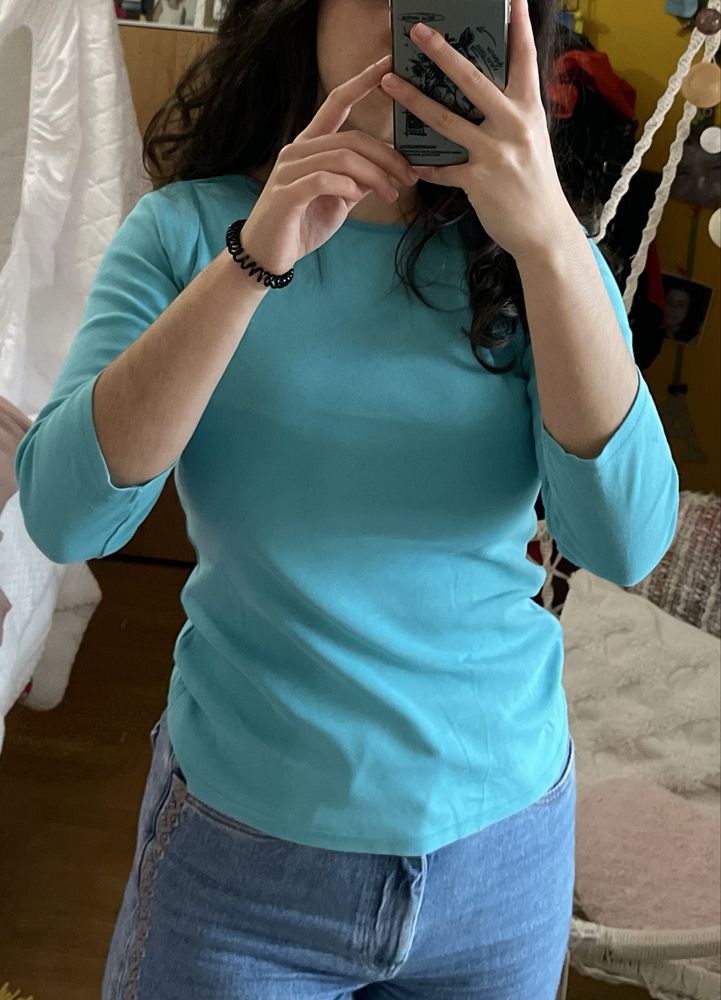 Camisola basica azul claro