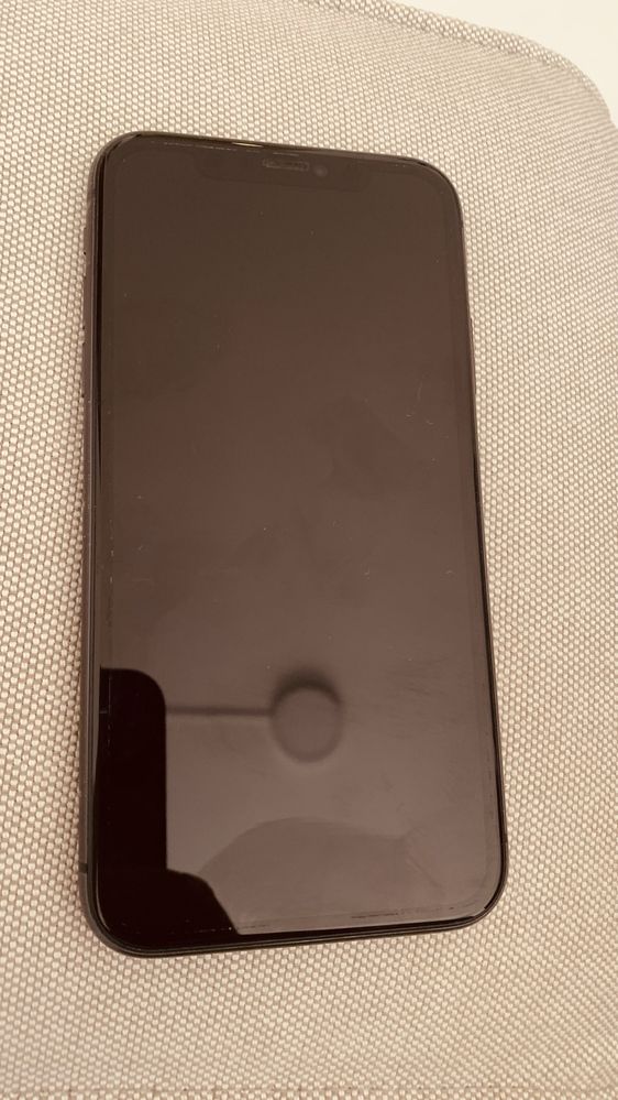 iPhone 11 semi-novo