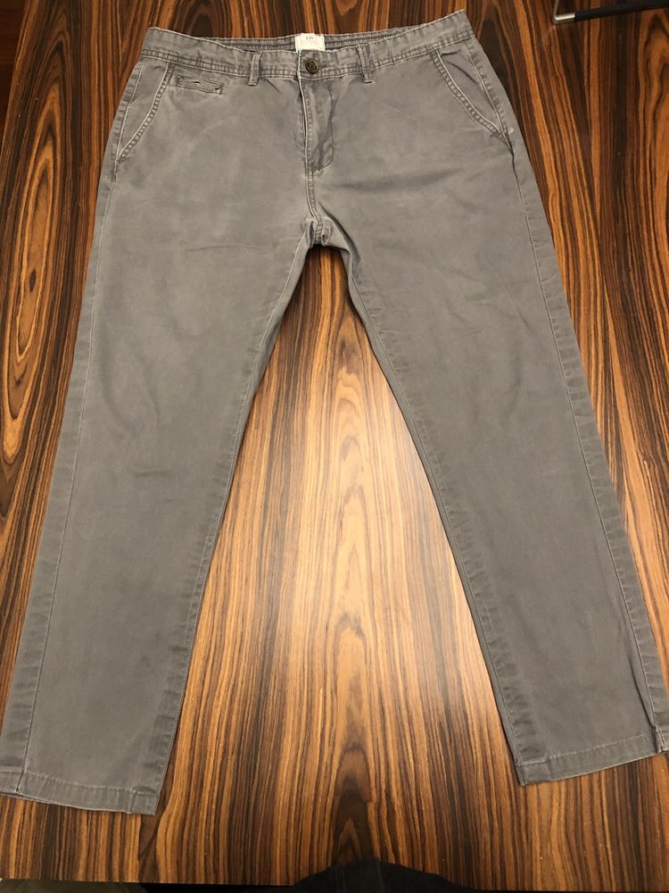 Calcas sarja cinza regular fit (46)