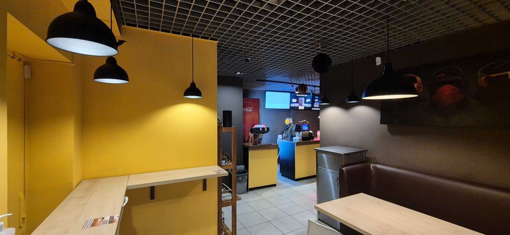 Без% Метро Політехнічний Інститут ТРЦ Smart Plaza Polуtech фасад 110м