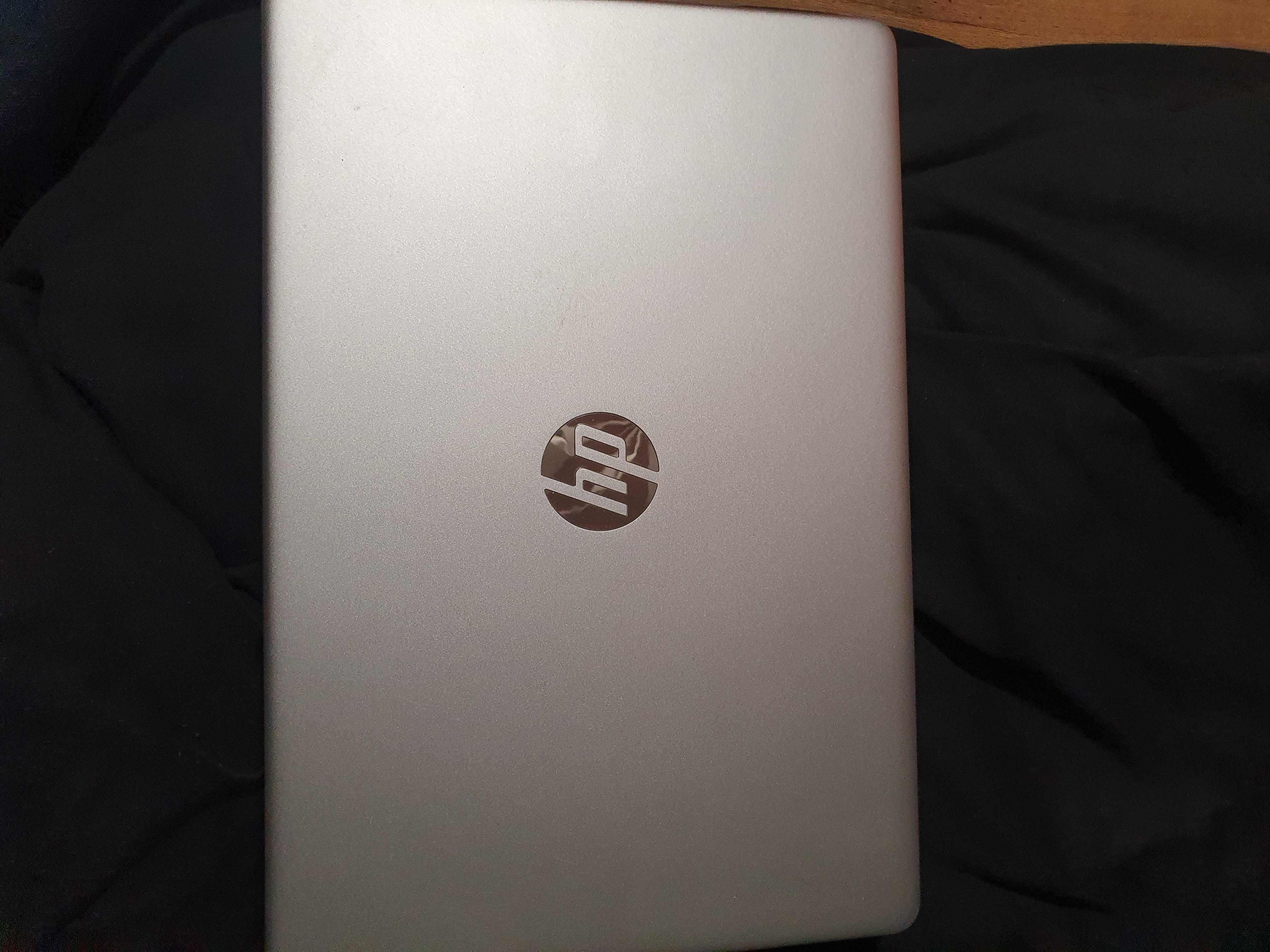 hp 15s ryzen 7 5700U Radeon 32GB ram