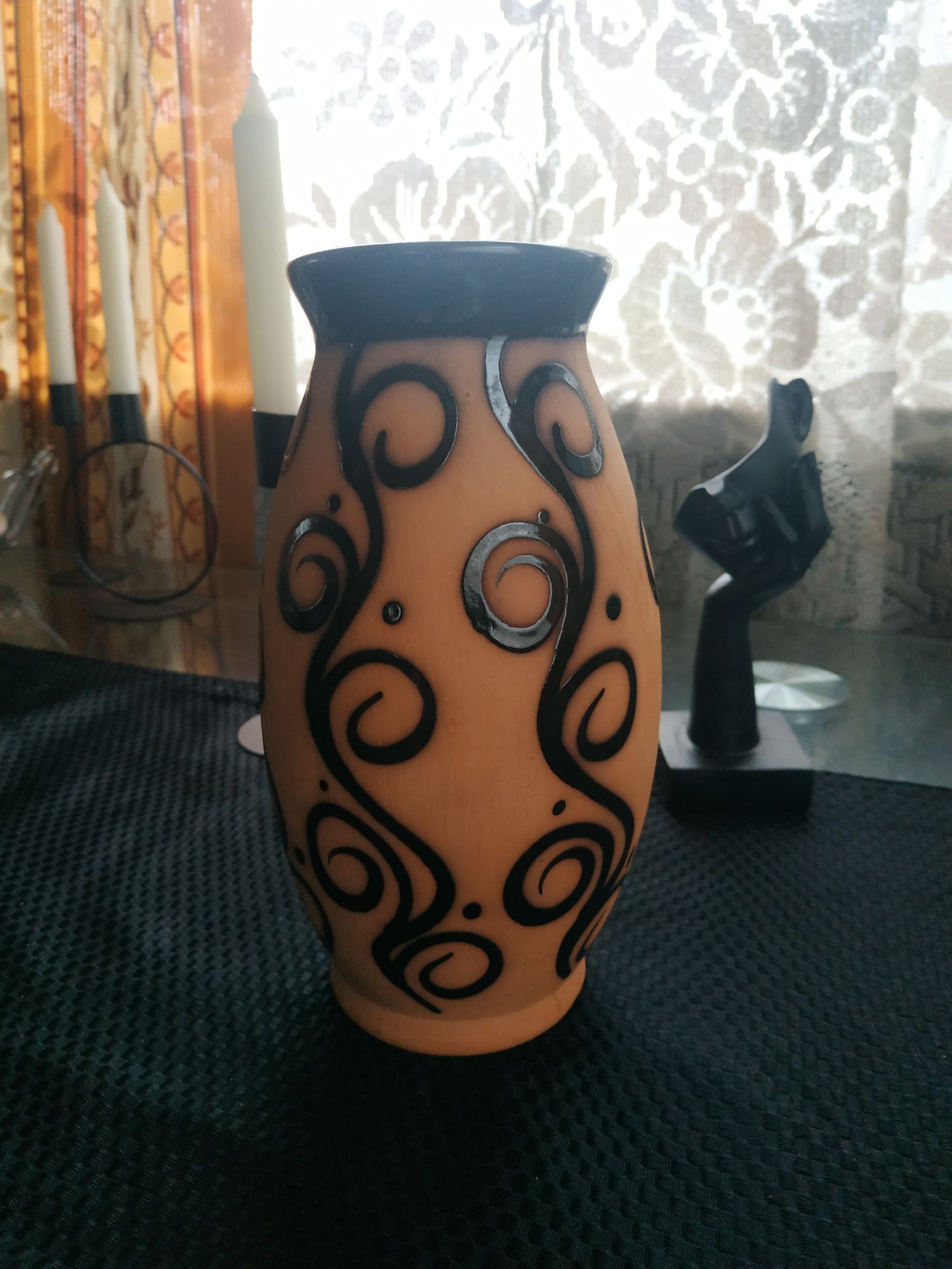 Керамічна ваза для декору