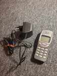 Nokia 3210 z ładowarką inoryginalna obudowa