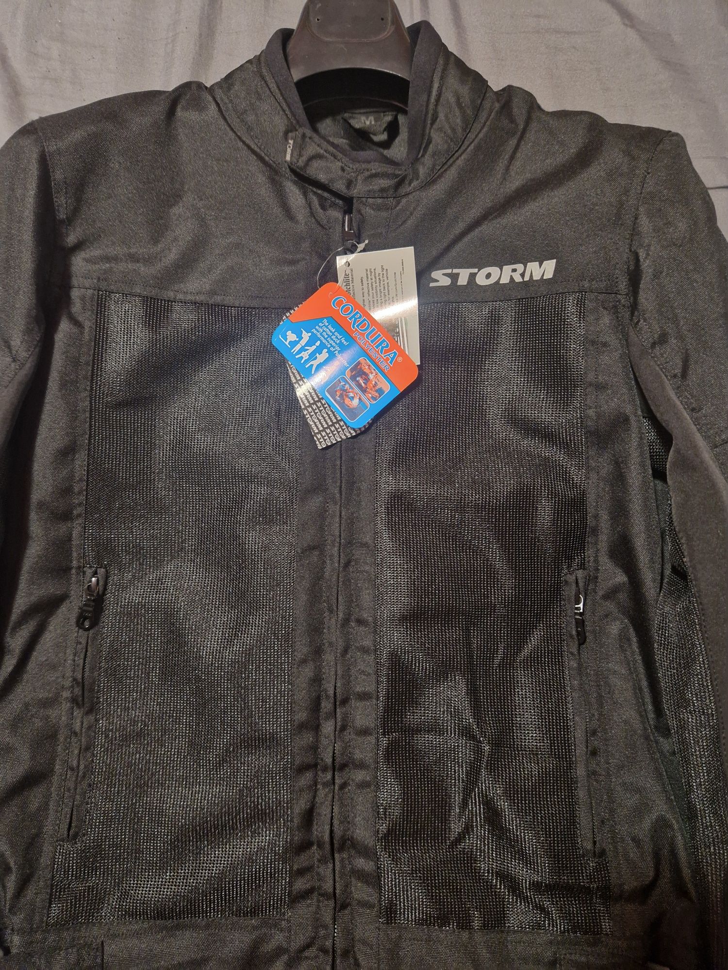 Blusão de MOTA da marca STORM TOTALMENTE NOVO com ETIQUETA tamanho M
