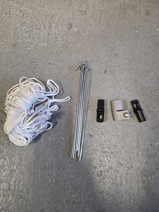 Daszek, markiza do przyczepy kempingowej