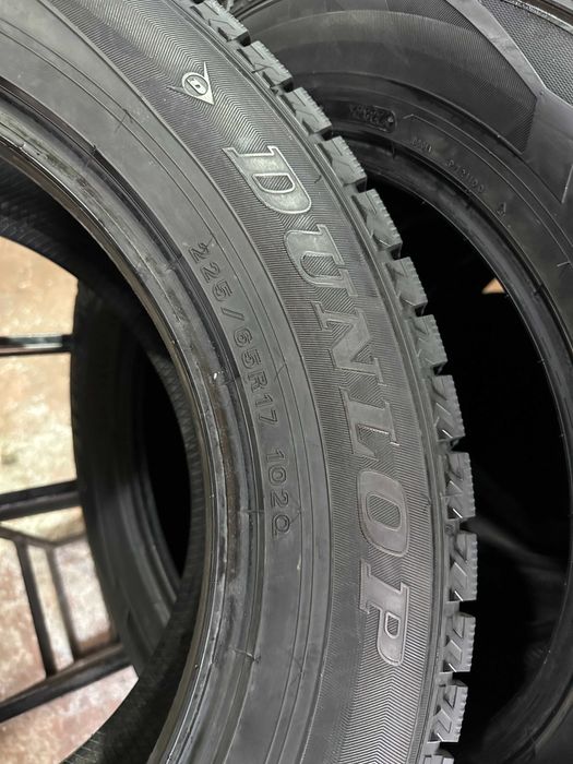 Шины БУ 225 65 R 17 Dunlop Wintermaxx WM02 Резина зима Япония