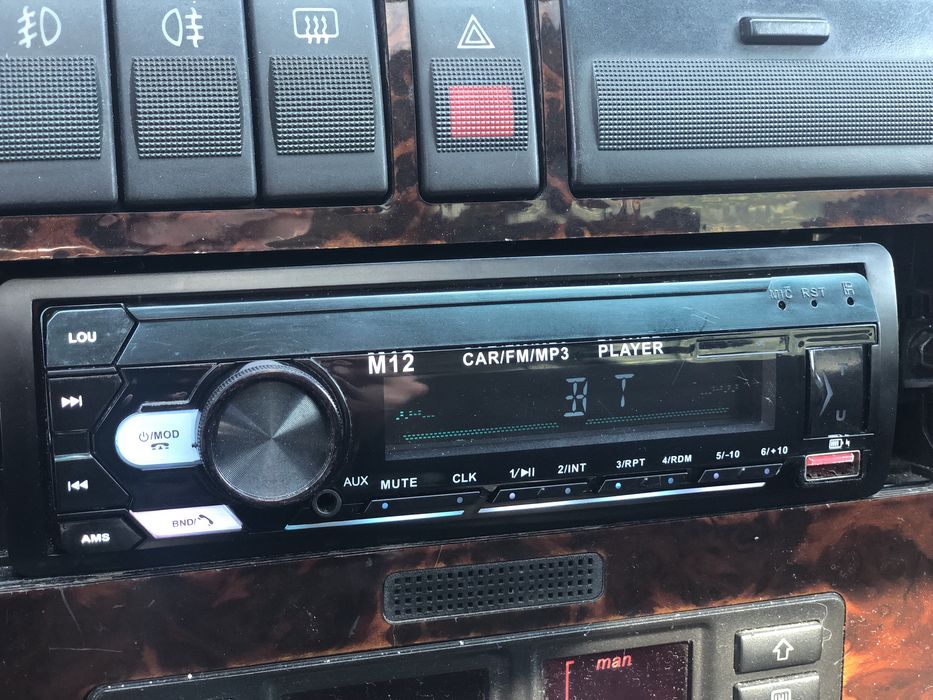 auto radio Bluetooth