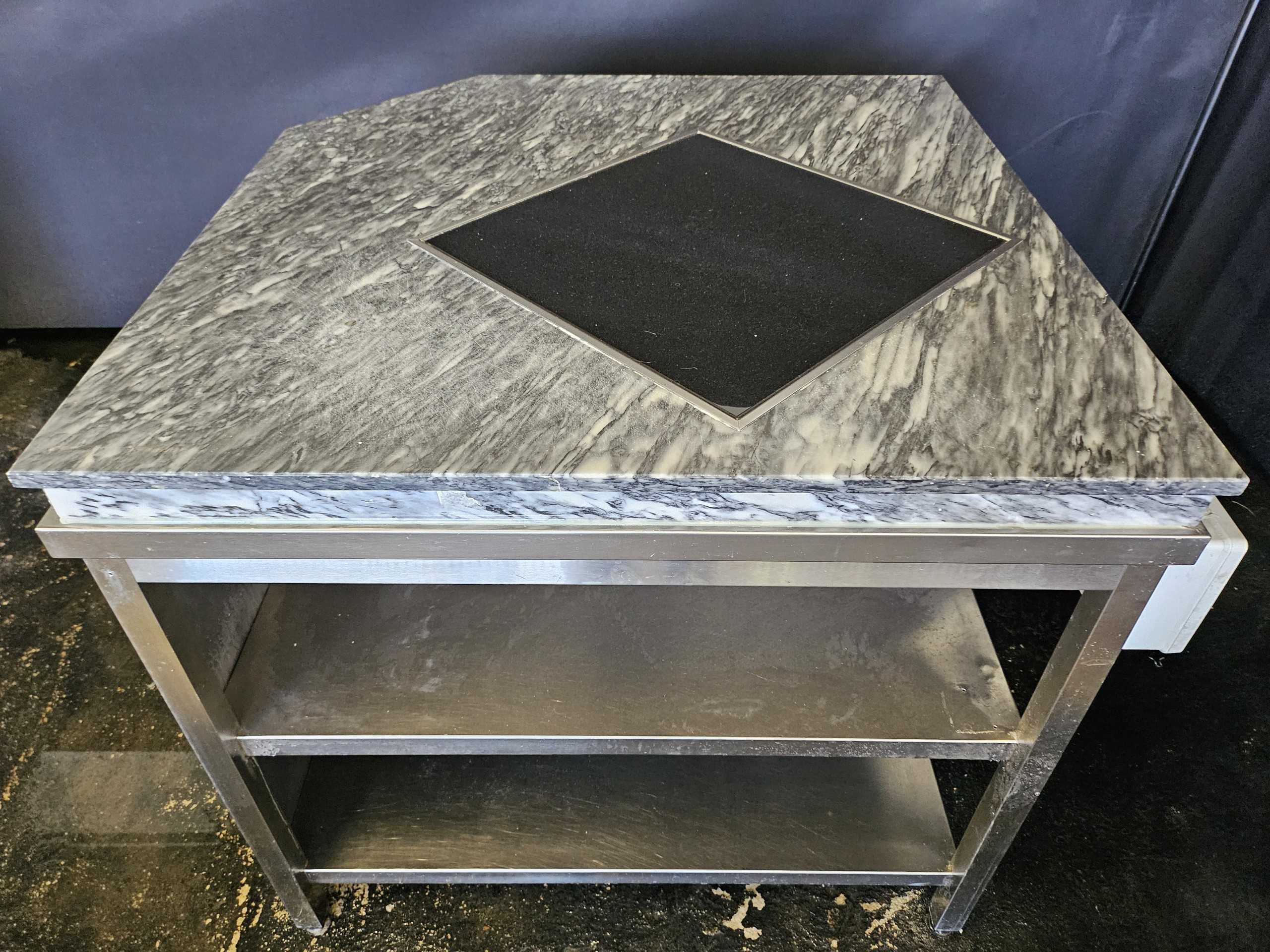 Bancada em inox com placa de aquecimento