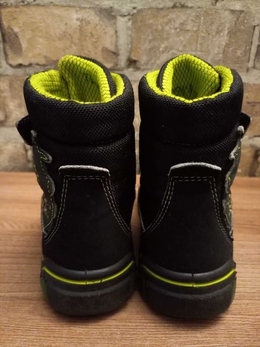 Зимние ботинки  ricosta grisu на липучках с лампочками.