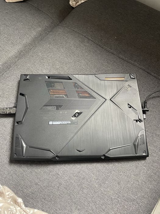 Laptop MSI THIN GF63 32GB RAM 4050 I5-12450h SSD 512GB