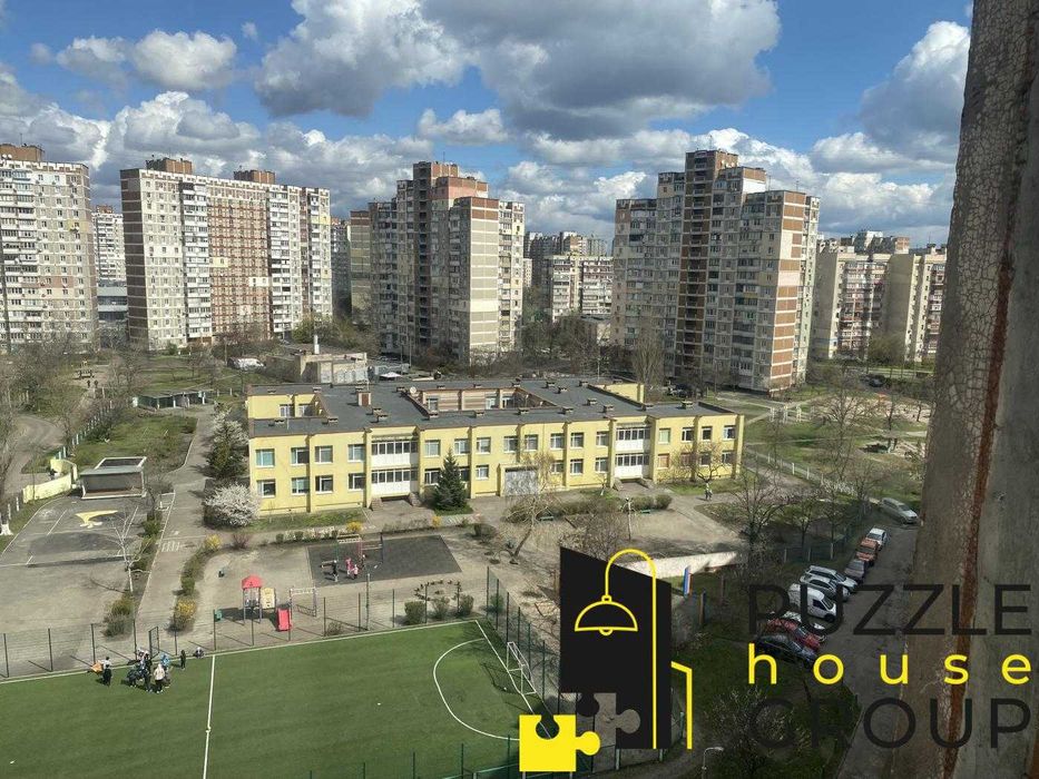 Продається 3 к квартира 73м2, пр-т Червоної Калини 38