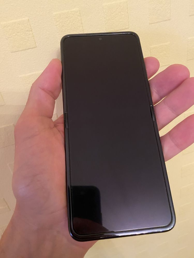 Motorola RAZR 2024 8/256Gb