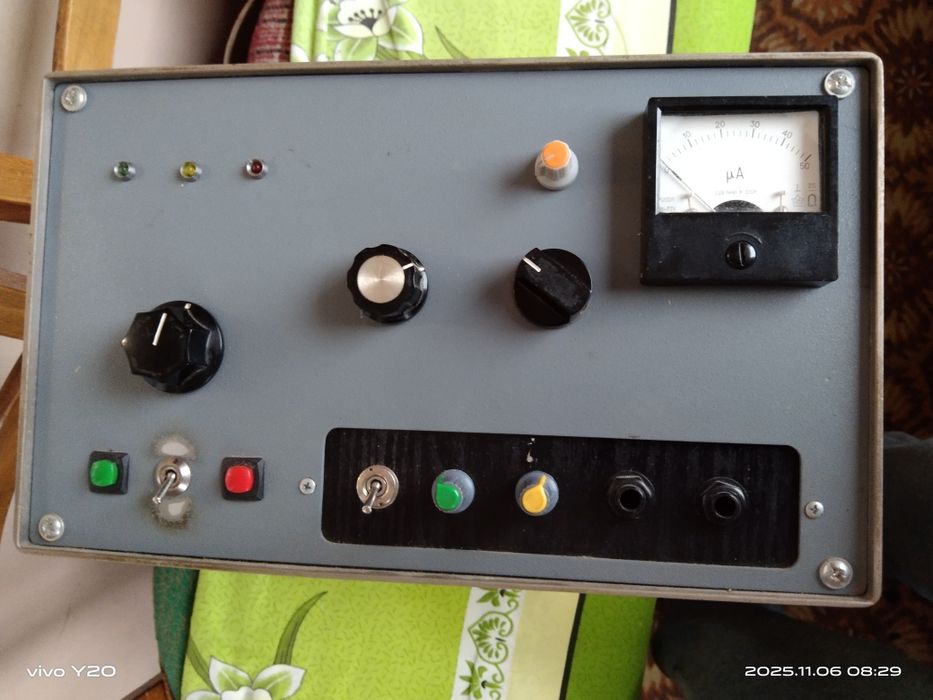 Продам. Передатчик один полтыник для розкачкы училка