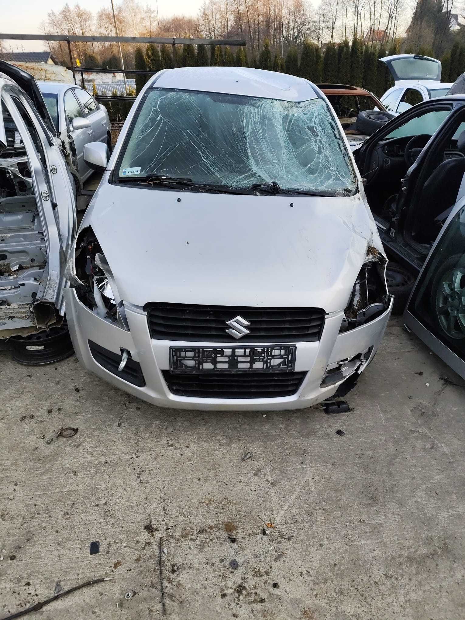 Posiadam czesci suzuki  splash  1.2    2010r