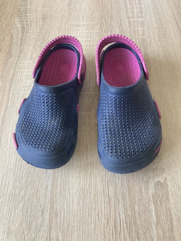 Klapki crocsy granatowe