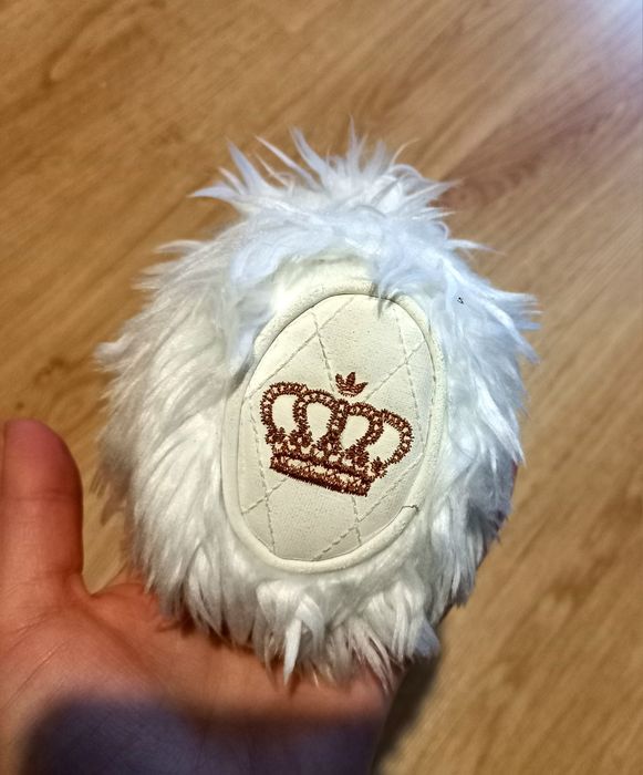 Nauszniki Adidas biale składane