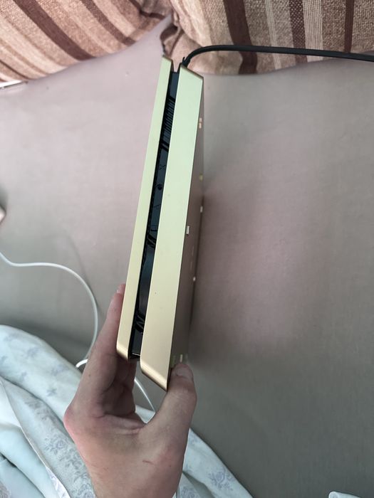 Плейстейшн 4 слім